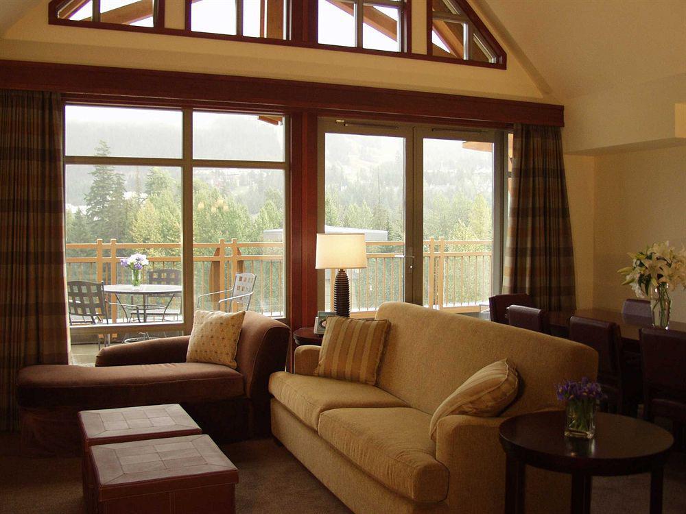 Pan Pacific Whistler Village Centre Phòng bức ảnh